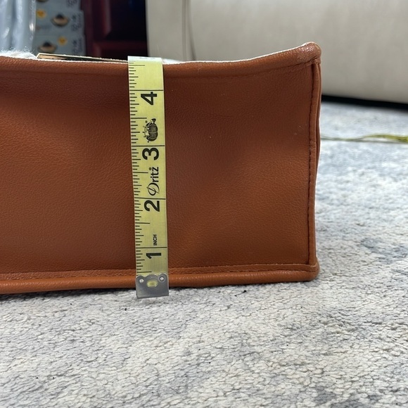 Steve Madden Bwebber Convertible Tote Bag True Cognac Viral TikTok - Picture 11 of 16